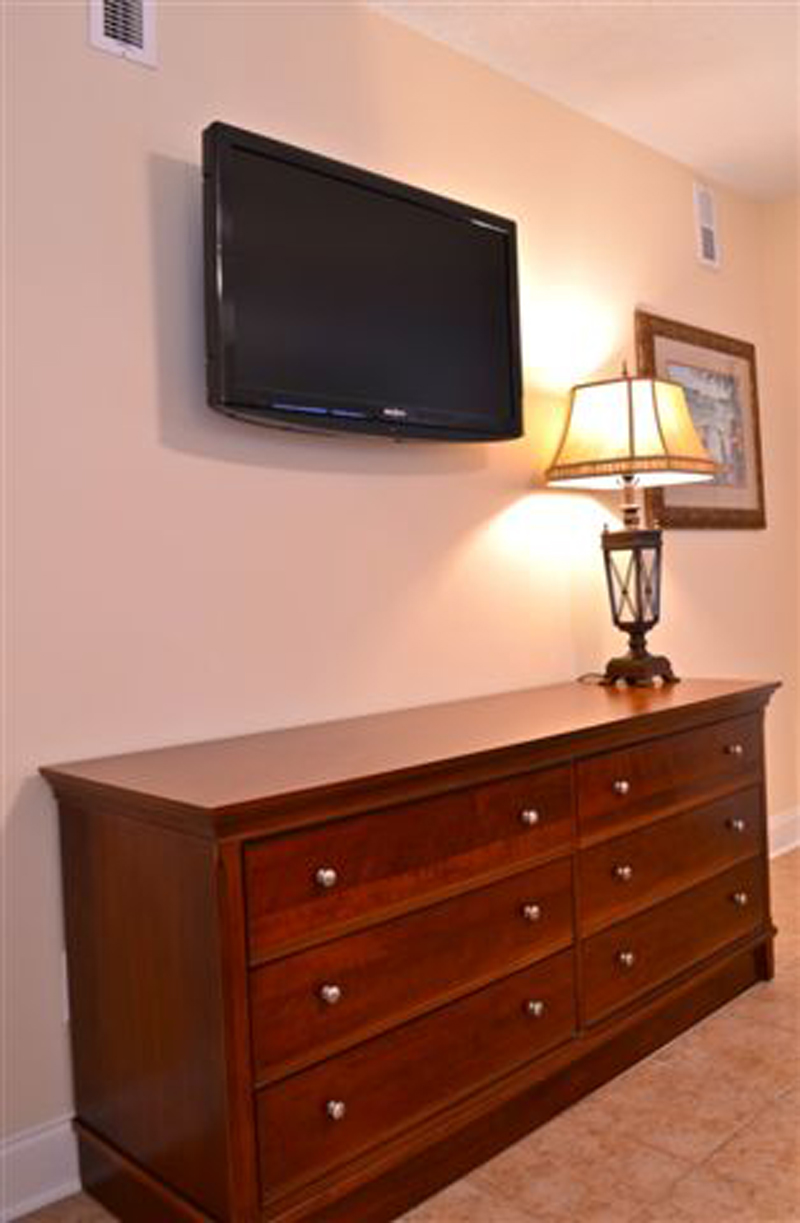 Vacation Rental - One Bedroom (Type 24) TV