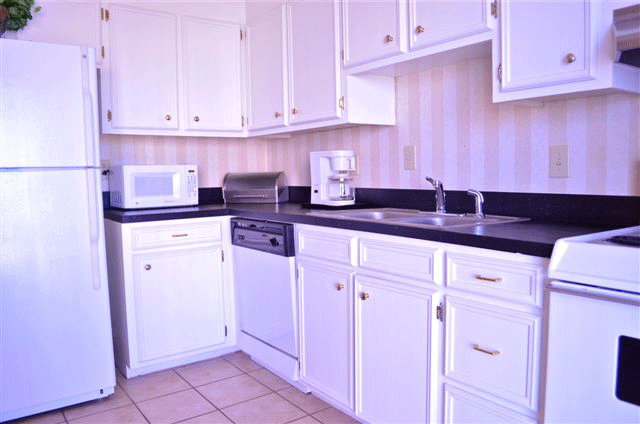 Three-Bedroom Penthouse (Type 9)  Kitchen and Dining Area